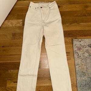 Abercrombie White High-Waisted cross over Jeans
